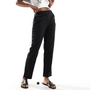 ASOS DESIGN Black Tailored Slim Straight Ankle Length Pants